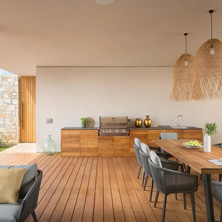 Gaia 1 Villa Gajana